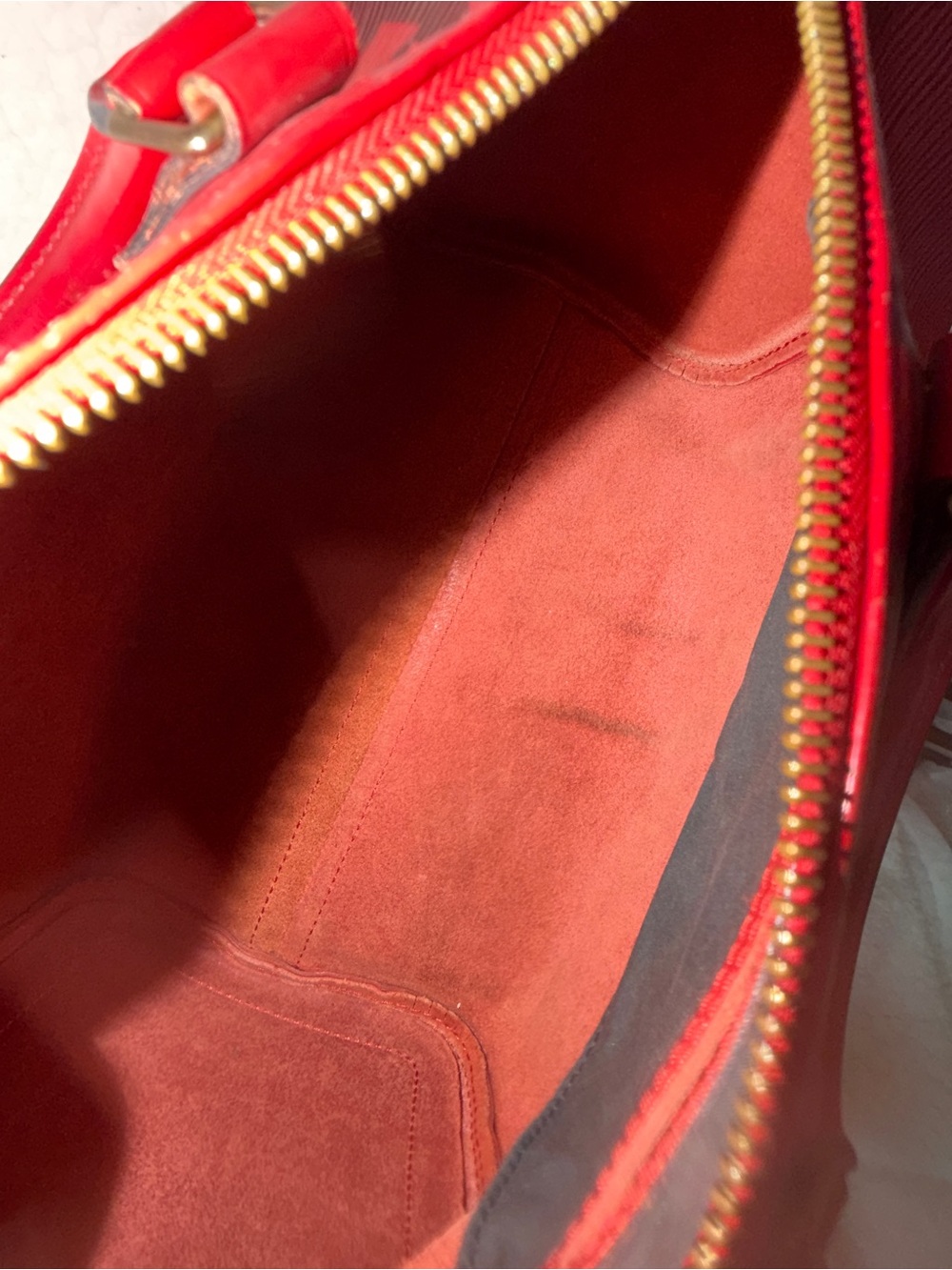 Louis Vuitton Red Epi Leather Small Satchel with Gold Hardware - Picture 3 of 8